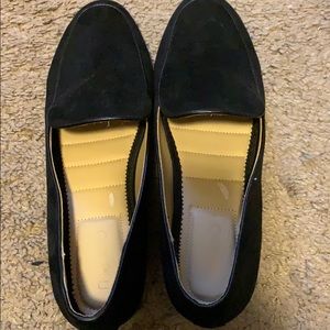 Black loafers - so cute!